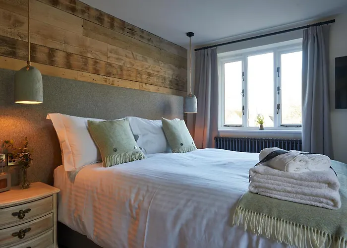 Wild Thyme & Honey - Cirencester-Cotswolds